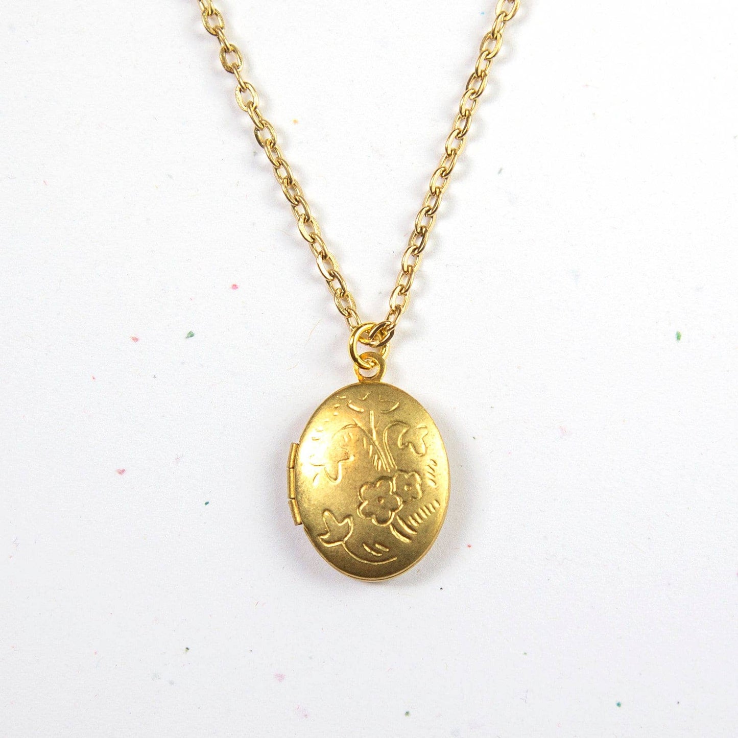 Vintage Oval Locket Necklace